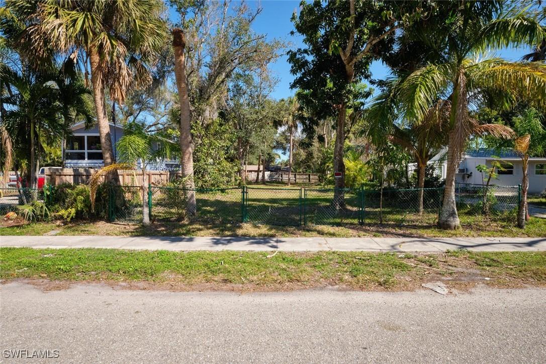 213 Delray Ave., Fort Myers, FL 33905