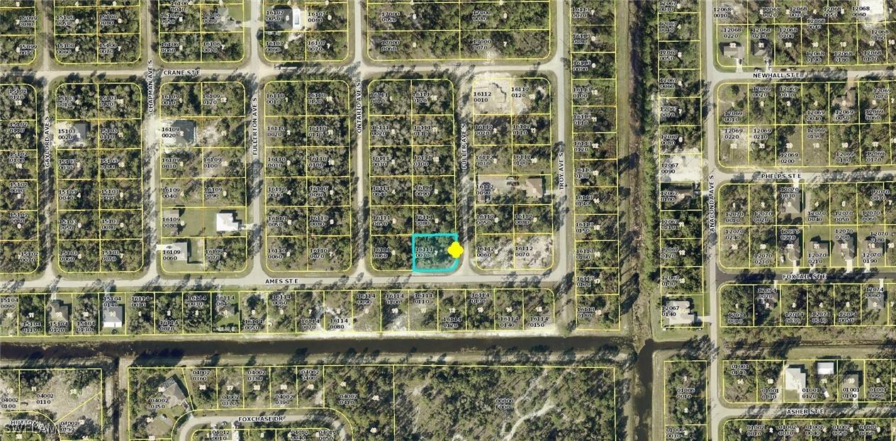 852 Fuller Ave., Lehigh Acres, FL 33974