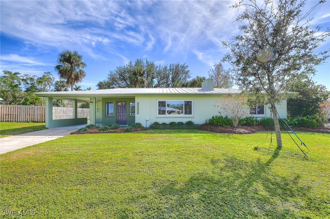 1318 Donna Dr., Fort Myers, FL 33919