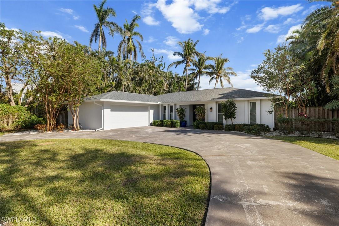 5679 Shaddelee Ln., Fort Myers, FL 33919