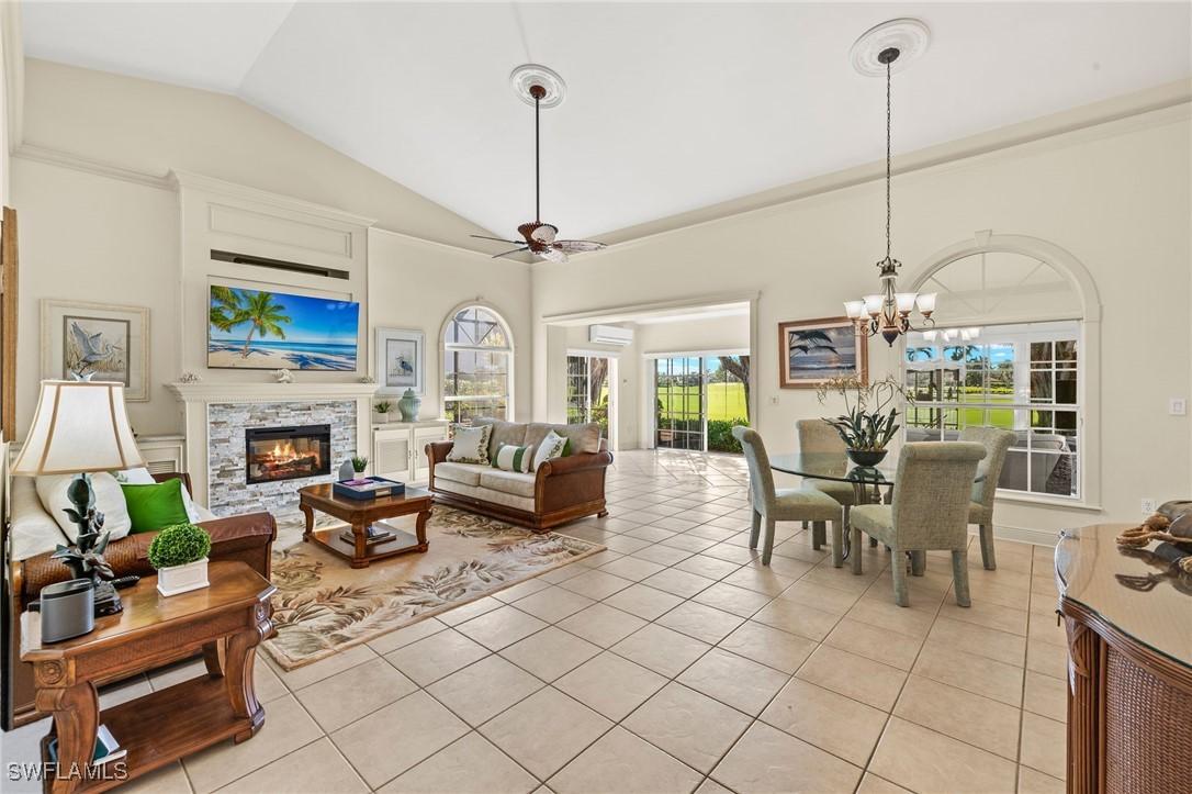 2189 Paget Cir. #1.24, Naples, FL 34112