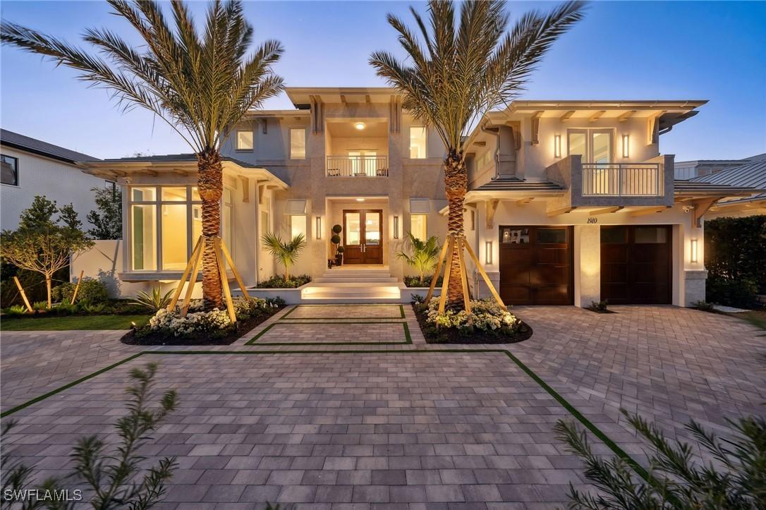 1910 4th St., Naples, FL 34102