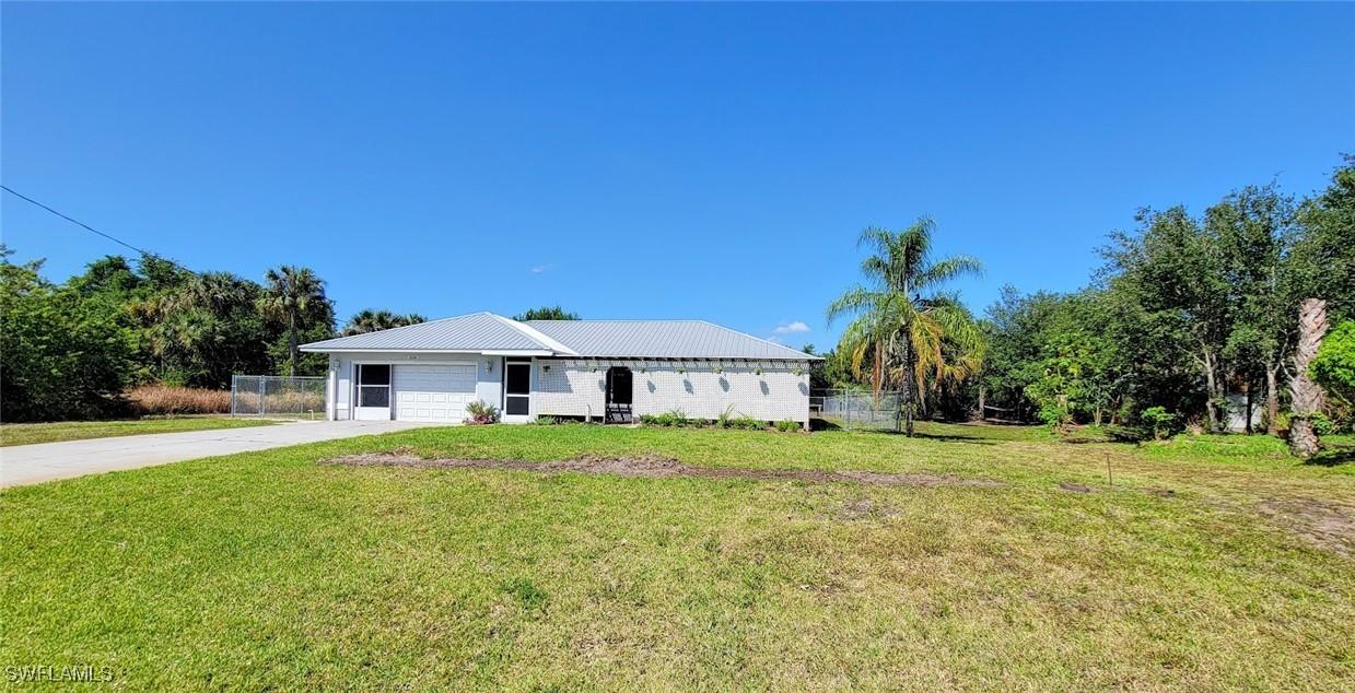 3054 NE Beechwood Cir., Labelle, FL 33935