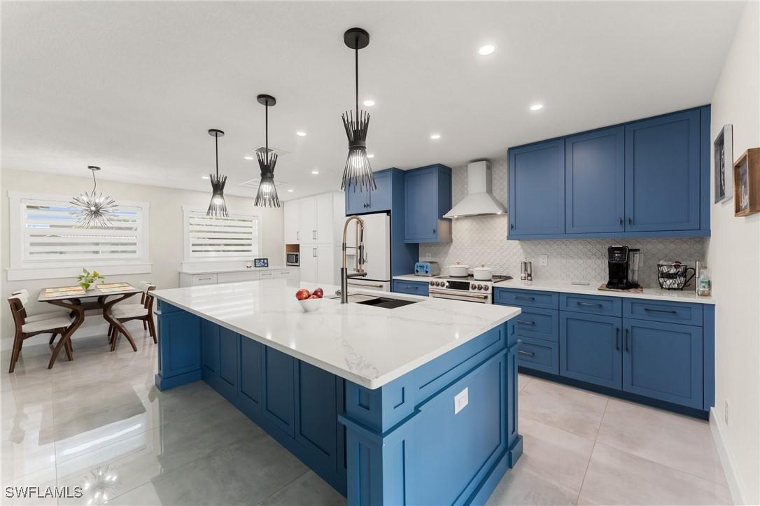 1035 El Valle Ave., Fort Myers, FL 33919