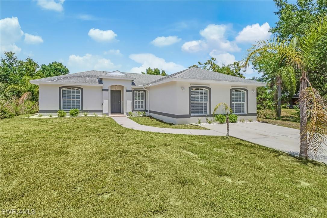 2921 2nd Ave., Naples, FL 34117
