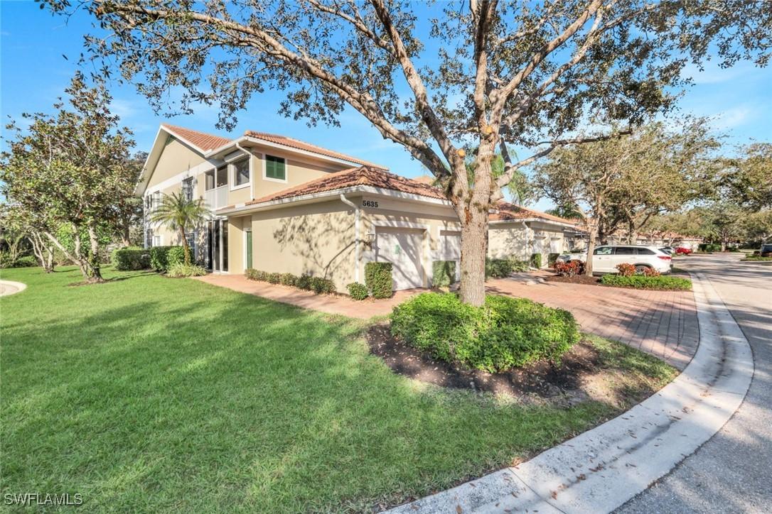 5635 Sherborn Dr. #201, Naples, FL 34110