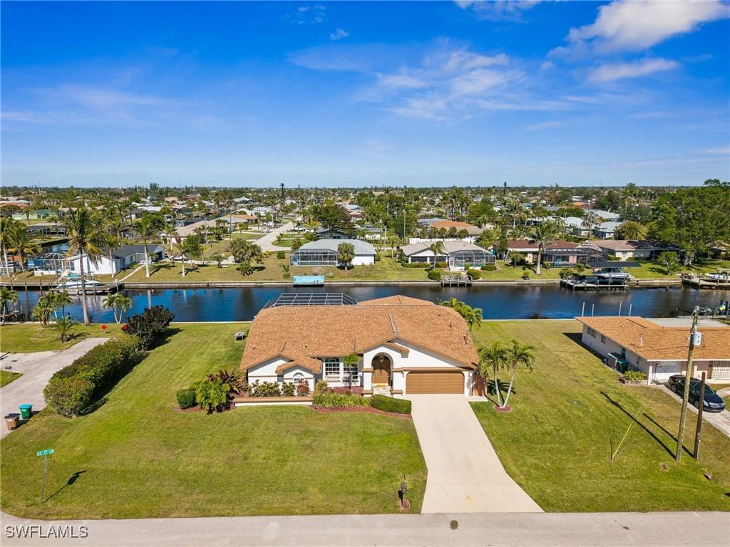 203 SE 37th Ln., Cape Coral, FL 33904