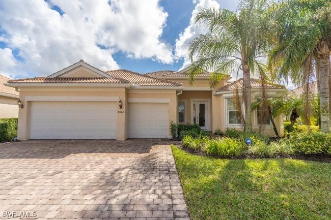 8562 Julia Ln., Naples, FL 34114