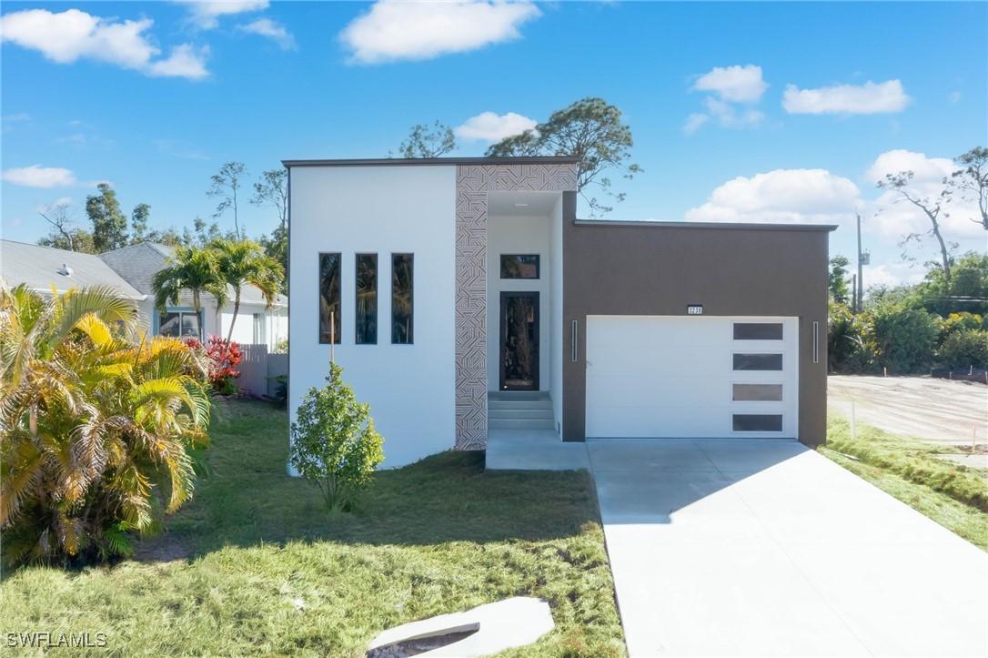 3238 Andrews Ave., Naples, FL 34112