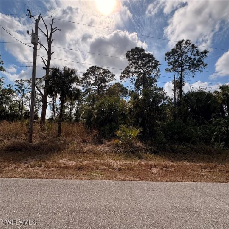 1242 Creary St., Lehigh Acres, FL 33974