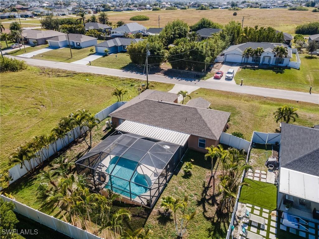 1105 NW 12th Ter., Cape Coral, FL 33993