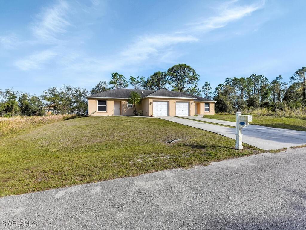 2205/2207 Wayne Ave., Lehigh Acres, FL 33973