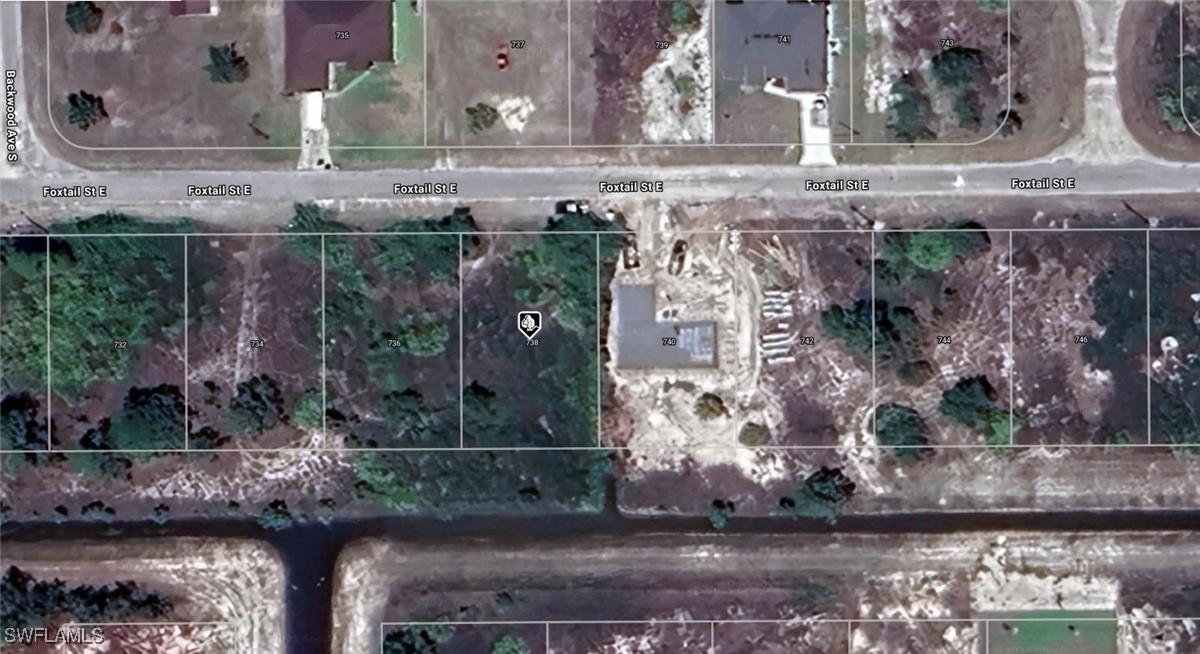 738 Foxtail St., Lehigh Acres, FL 33974