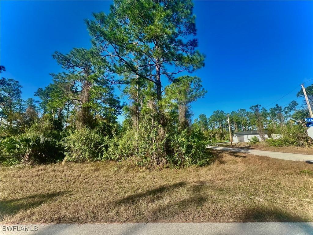 1060 Asther St., Lehigh Acres, FL 33974