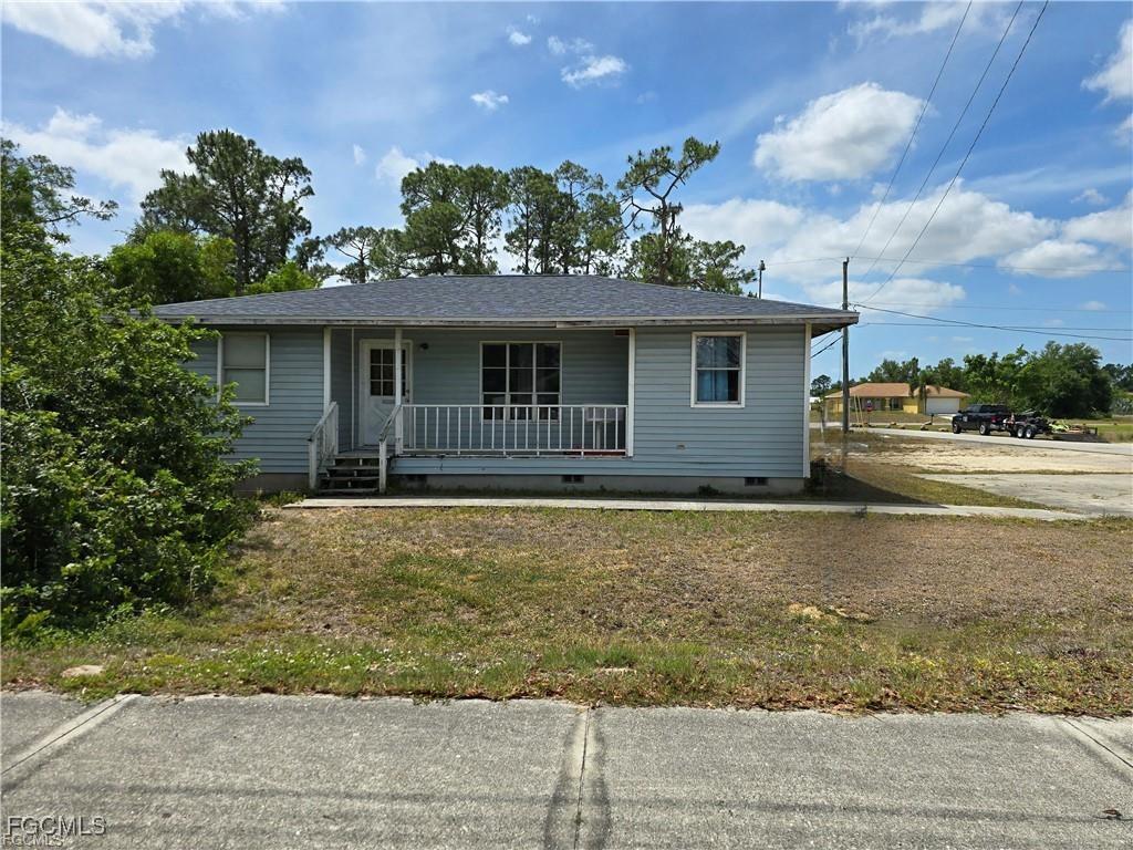 404 Jack Ave., Lehigh Acres, FL 33971