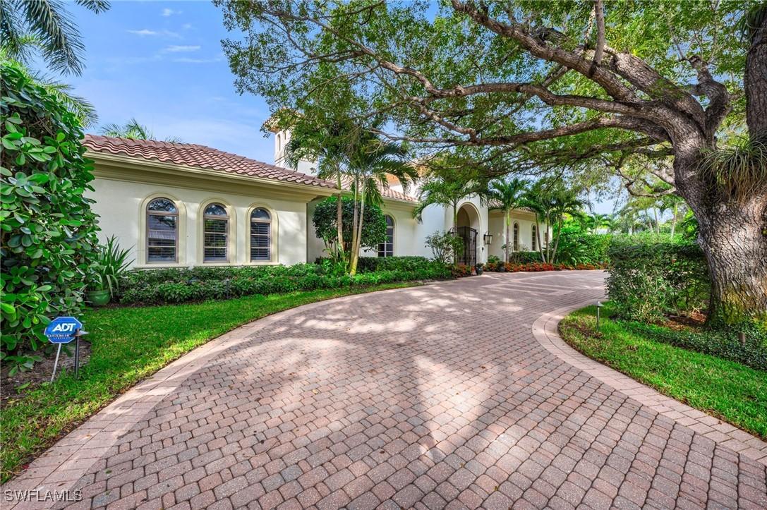 455 1st Ave., Naples, FL 34102