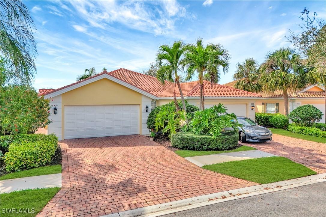 4255 Redonda Ln., Naples, FL 34119