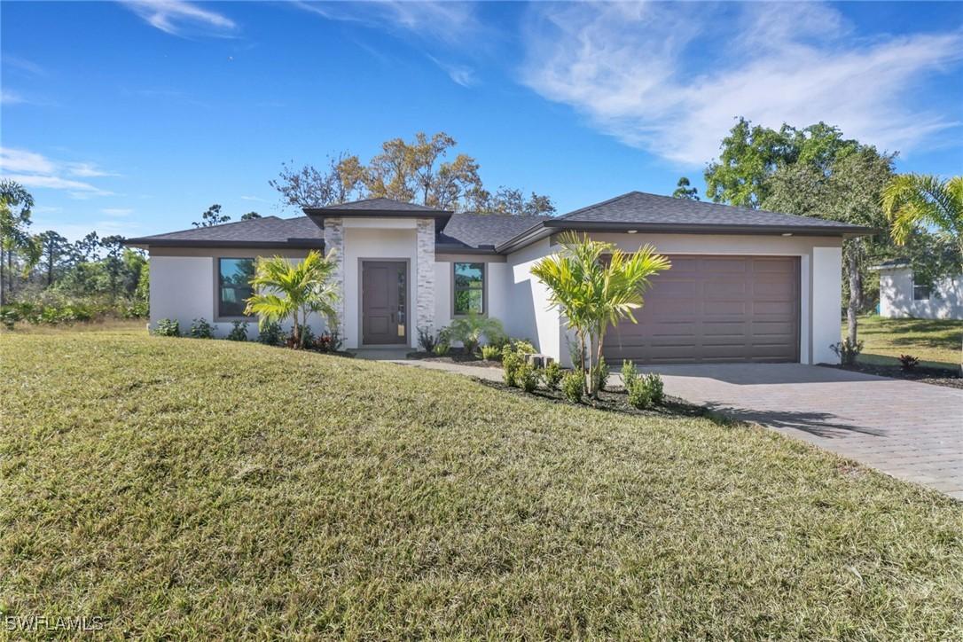 121 Hines Ave., Lehigh Acres, FL 33936
