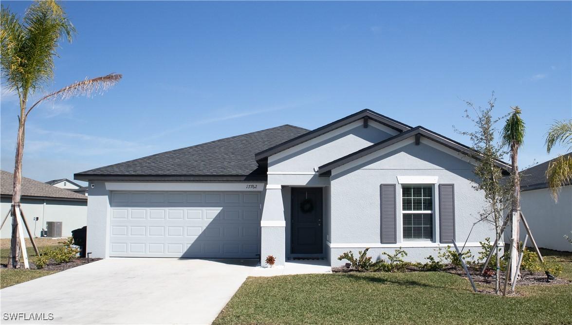 17762 Paradiso Way, North Fort Myers, FL 33917