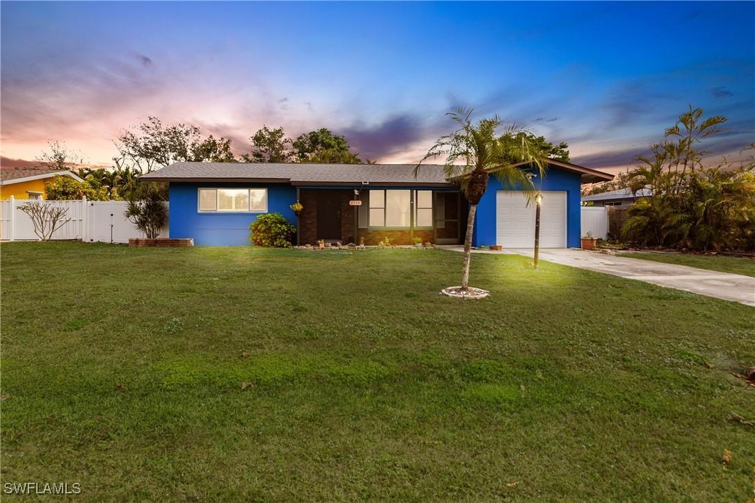 2715 SE 16th Pl., Cape Coral, FL 33904