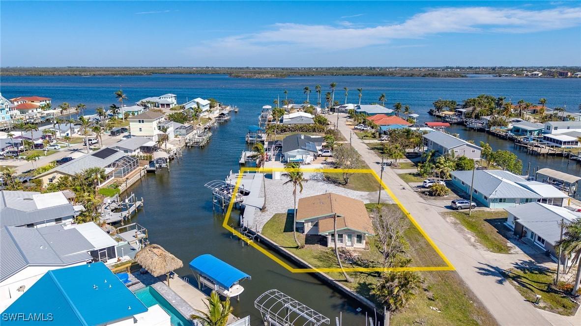 2816 Janet St., Matlacha, FL 33993