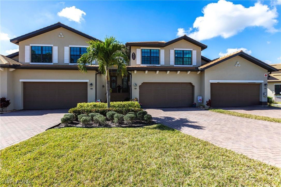 2351 Montserrat Ln. #202, Naples, FL 34120