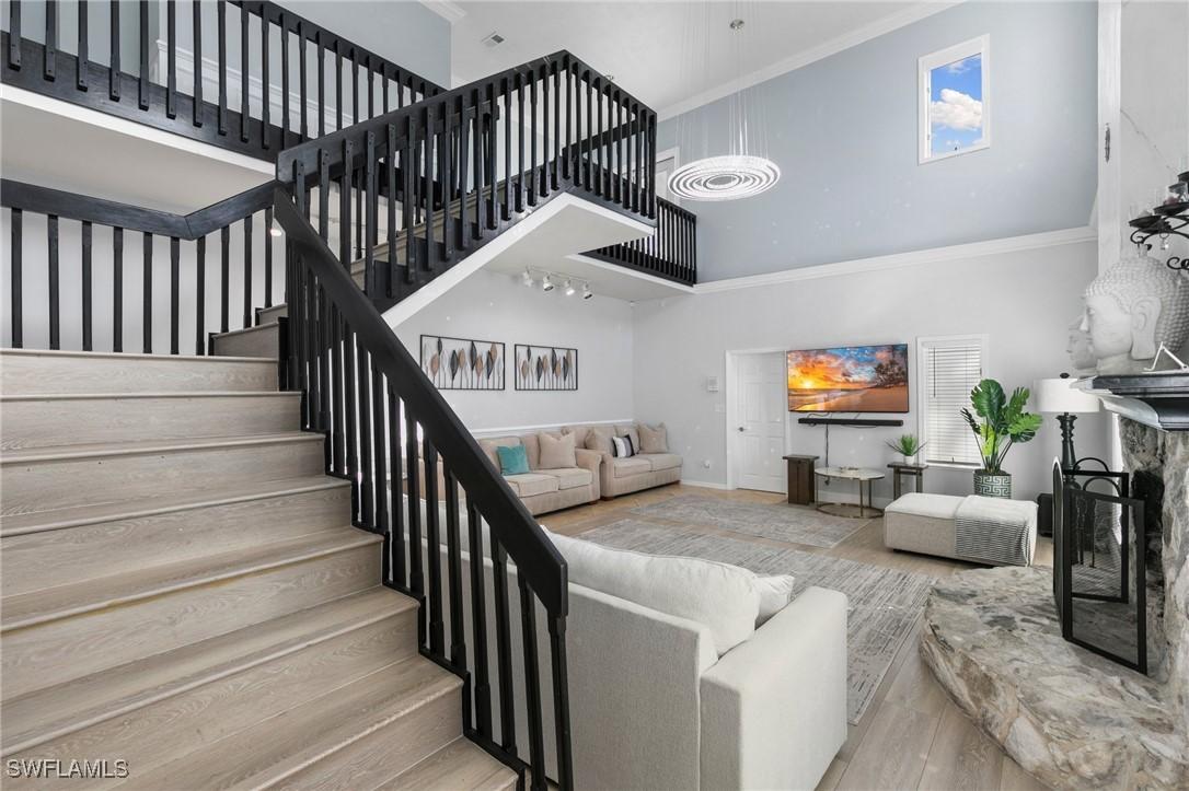 130 1st St., Naples, FL 34120