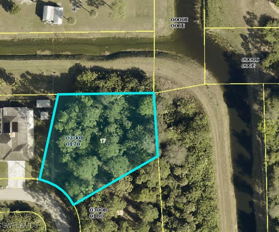 883 Porter St E St., Lehigh Acres, FL 33974