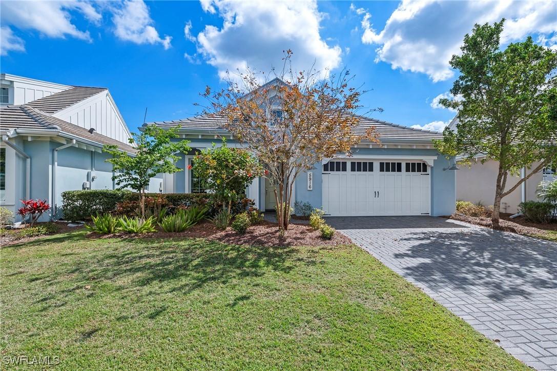5916 Antigua Way, Naples, FL 34113