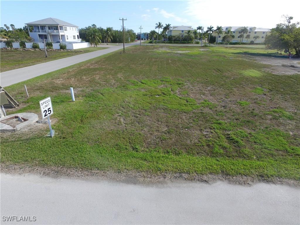 301 Storter Ave., Everglades City, FL 34139