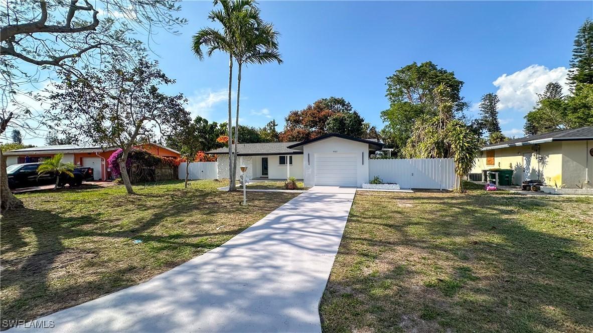 4481 20th Ave., Naples, FL 34116