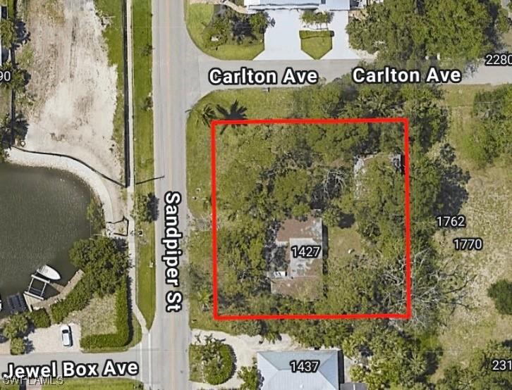 1427 Sandpiper St., Naples, FL 34102