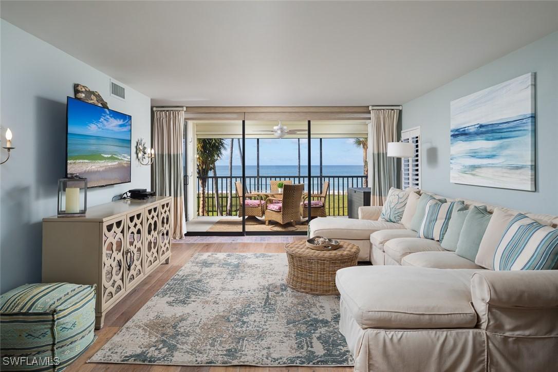 10525 Gulf Shore Dr. #213, Naples, FL 34108