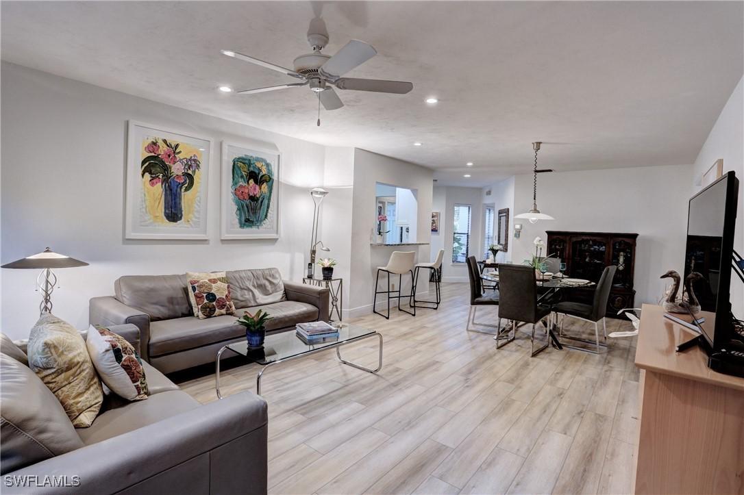 601 Courtside Dr. #F101, Naples, FL 34105