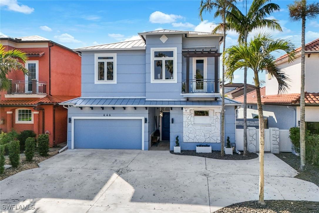646 111th Ave., Naples, FL 34108