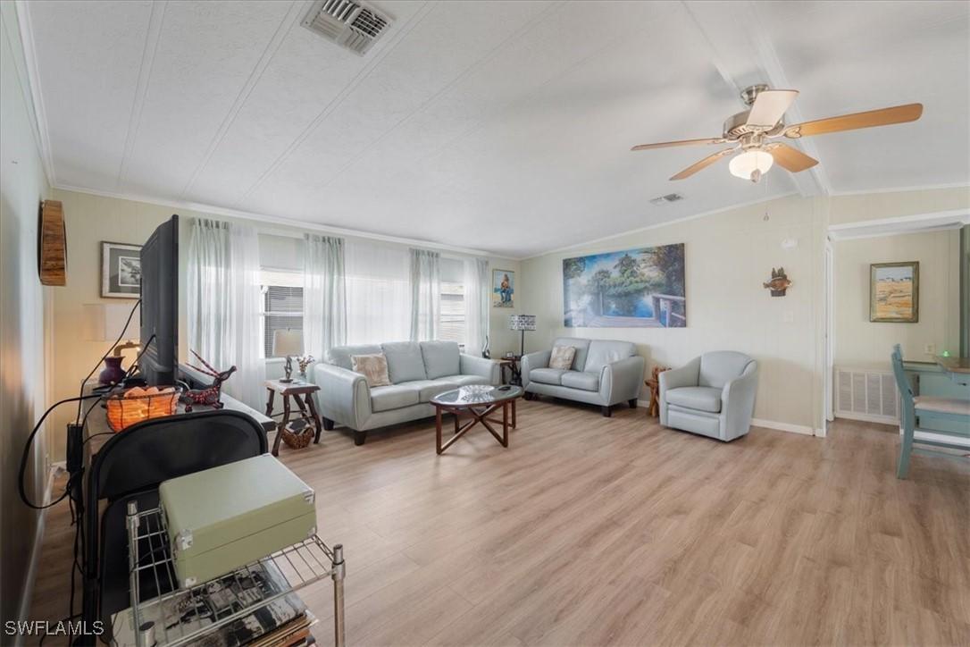 10 Lake Diane Dr., Naples, FL 34114