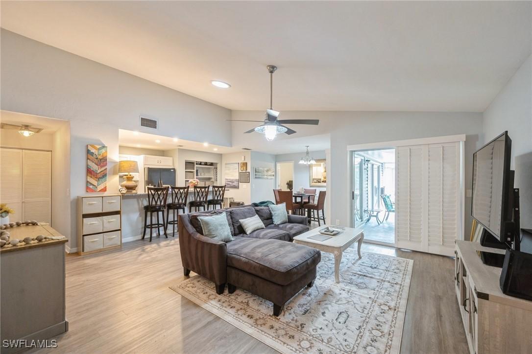 3346 Timberwood Cir., Naples, FL 34105