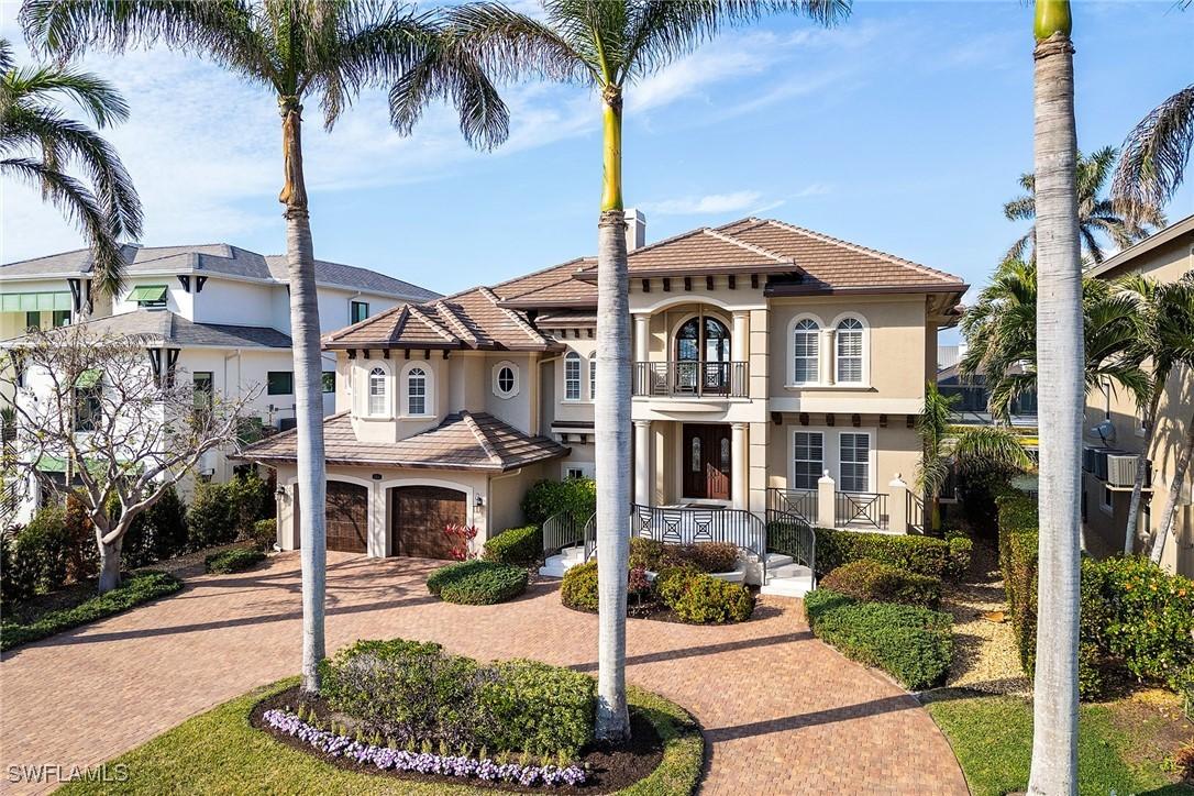 153 Egret Ave., Naples, FL 34108
