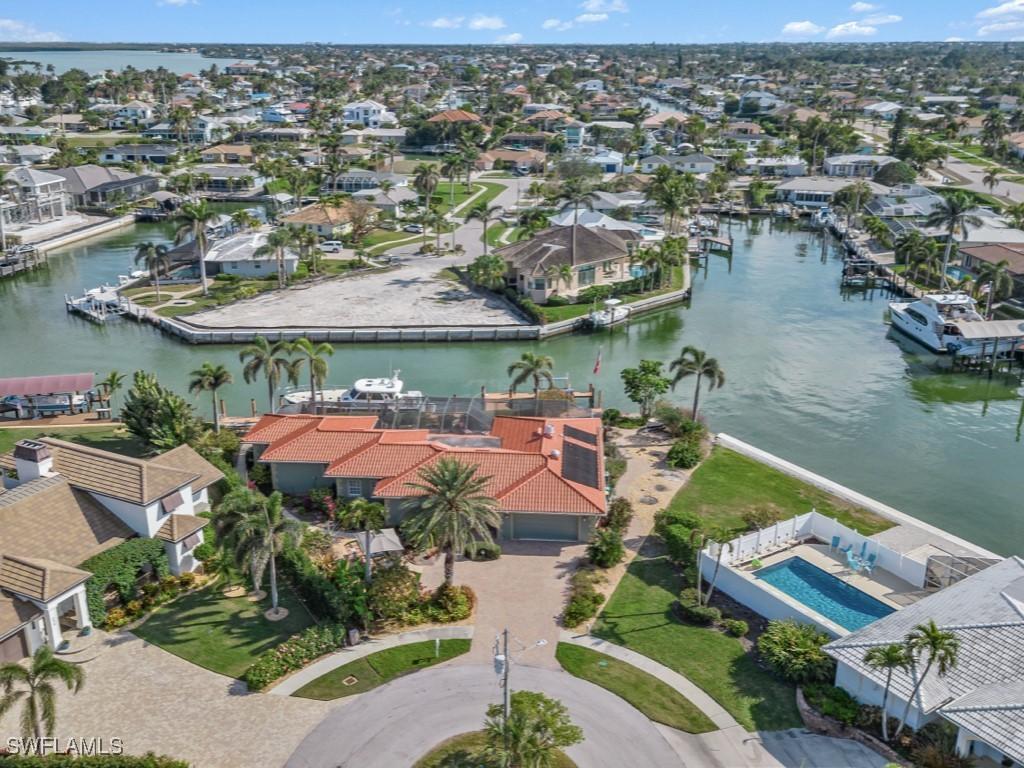 916 Sundrop Ct., Marco Island, FL 34145