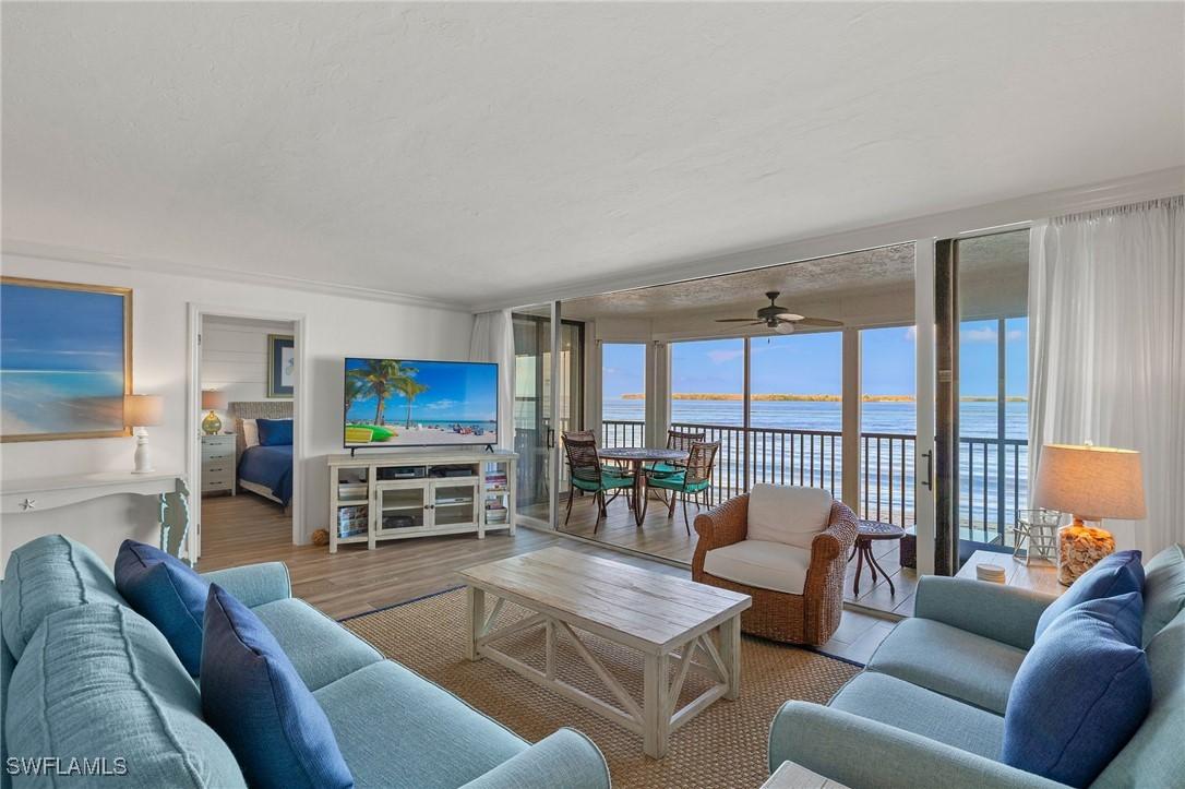 17170 Harbour Point Dr. #105, Fort Myers, FL 33908