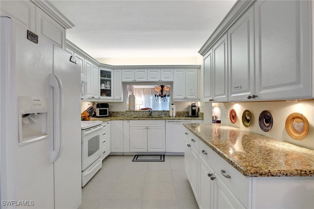 1818 Kings Lake Blvd. #103, Naples, FL 34112