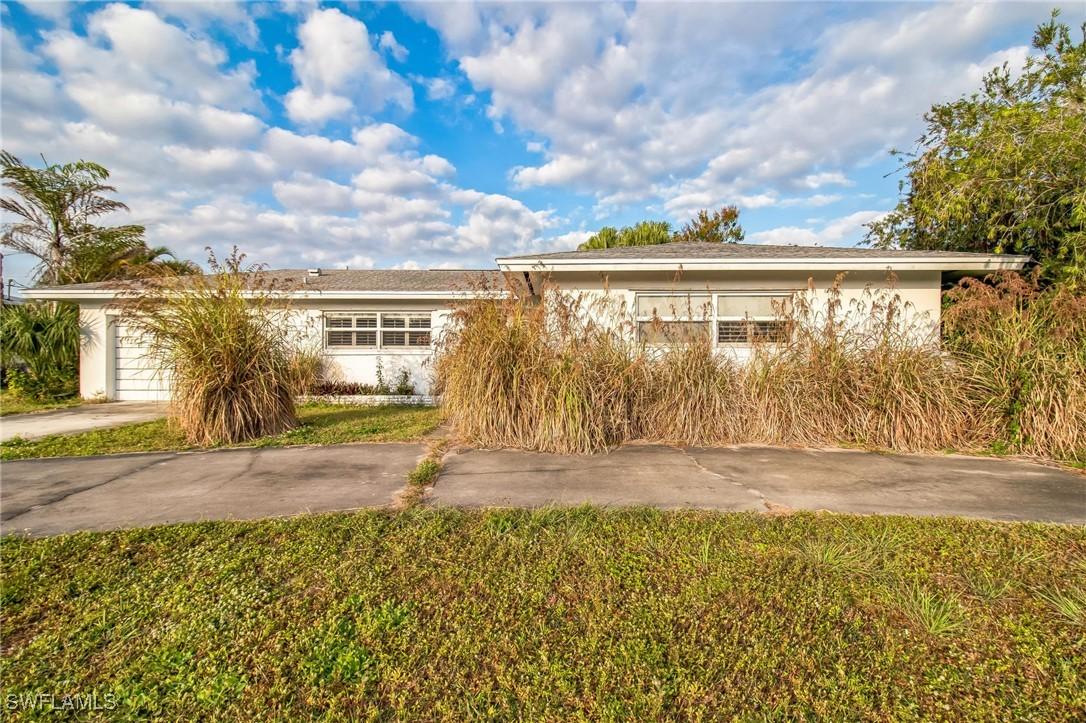 6766 Overlook Dr., Fort Myers, FL 33919