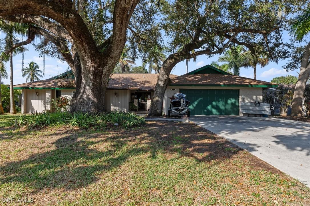 300 Broadview Dr., Fort Myers, FL 33905