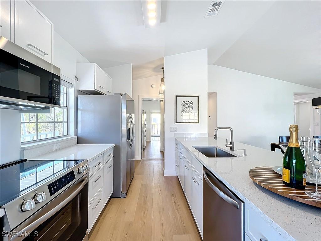 27569 Hickory View Dr., Bonita Springs, FL 34134