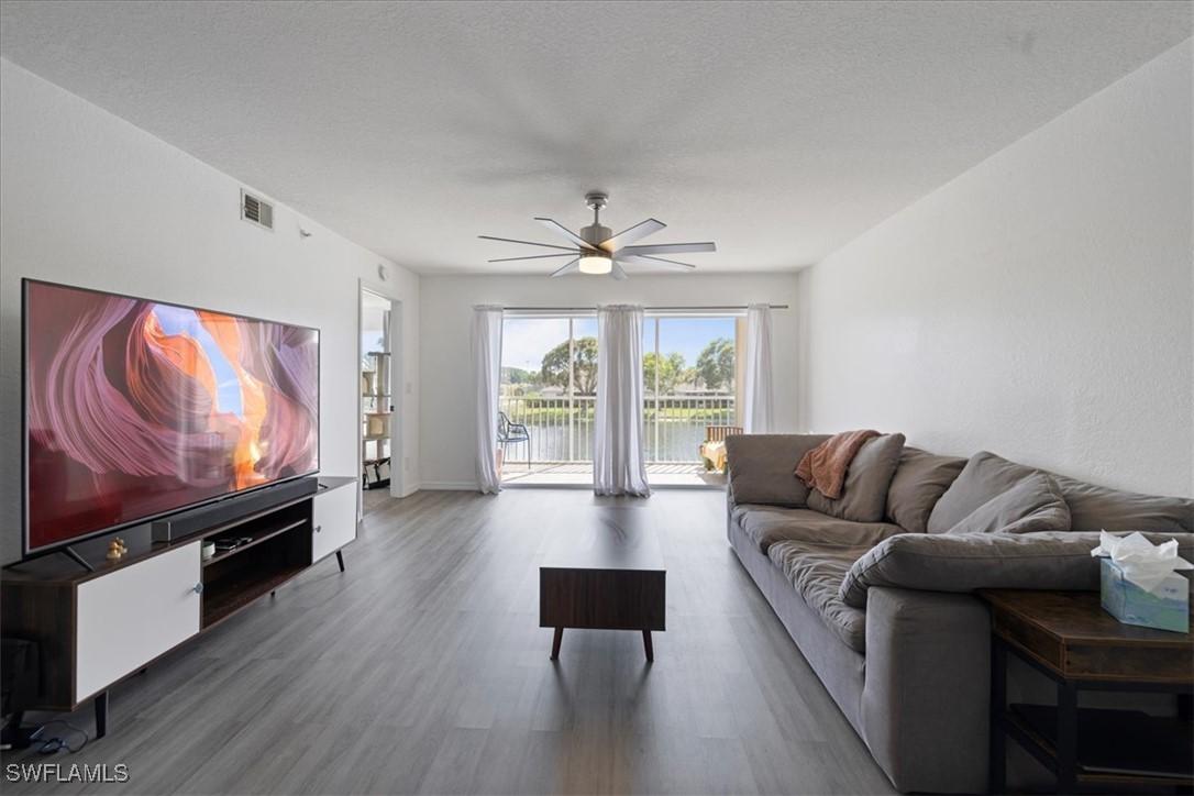 9660 Victoria Ln. #A206, Naples, FL 34109