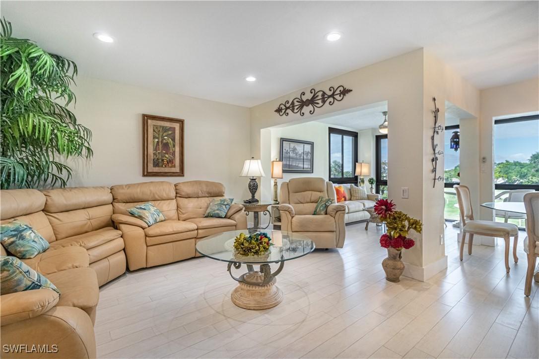 7402 Lake Breeze Dr. #301, Fort Myers, FL 33907