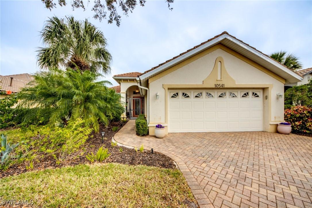 10541 Bella Vista Dr., Fort Myers, FL 33913