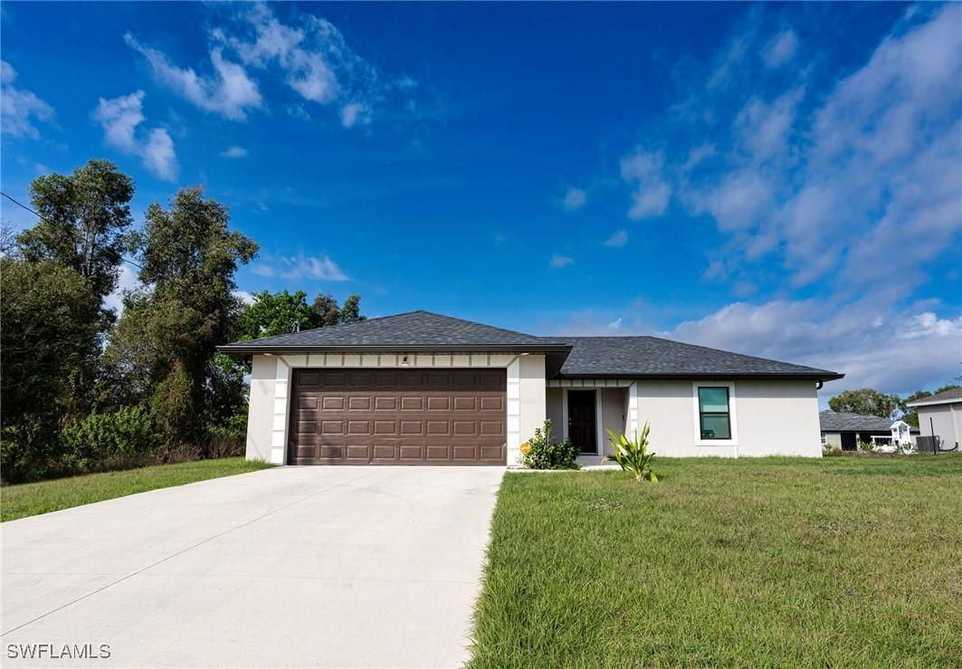 320 Ranch Ave., Lehigh Acres, FL 33974
