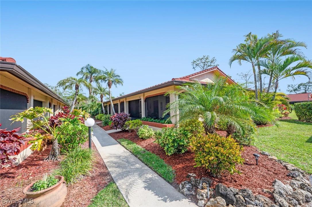 2036 Pine Isle Ln., Naples, FL 34112