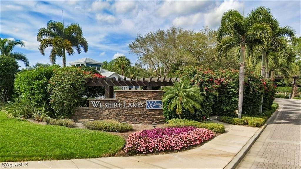 3745 Fieldstone Blvd. #102, Naples, FL 34109